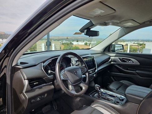 Used 2021 Chevrolet Traverse RS w/ LPO, Cargo Package FWD image 10