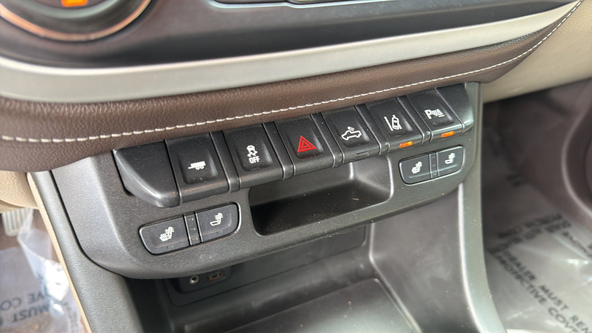 Used 2020 GMC Canyon SLT w/ Driver Alert Package RWD image 32