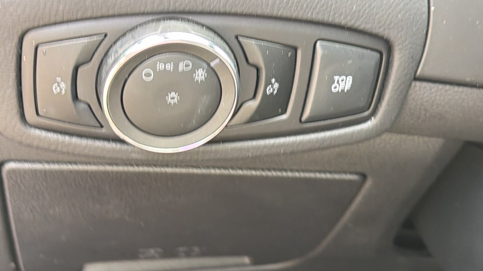 Used 2024 Ford Edge SEL AWD/4WD image 25