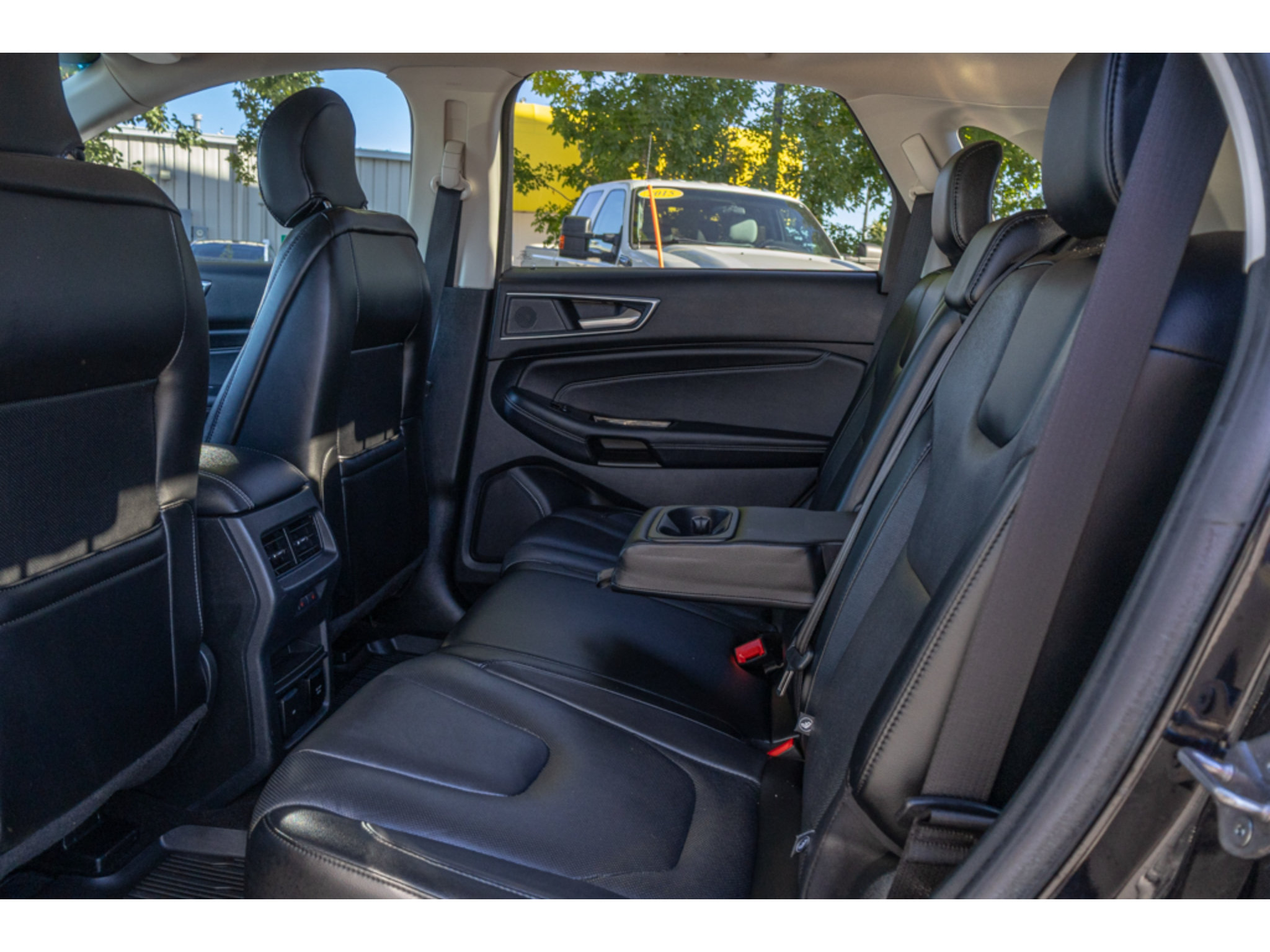 Used 2019 Ford Edge Titanium w/ Equipment Group 301A FWD image 13