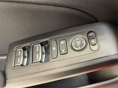 Used 2025 Honda Civic Sport image 15