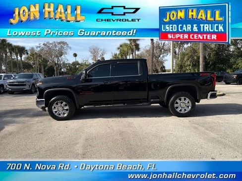 Used 2025 Chevrolet Silverado 3500 LTZ image 5