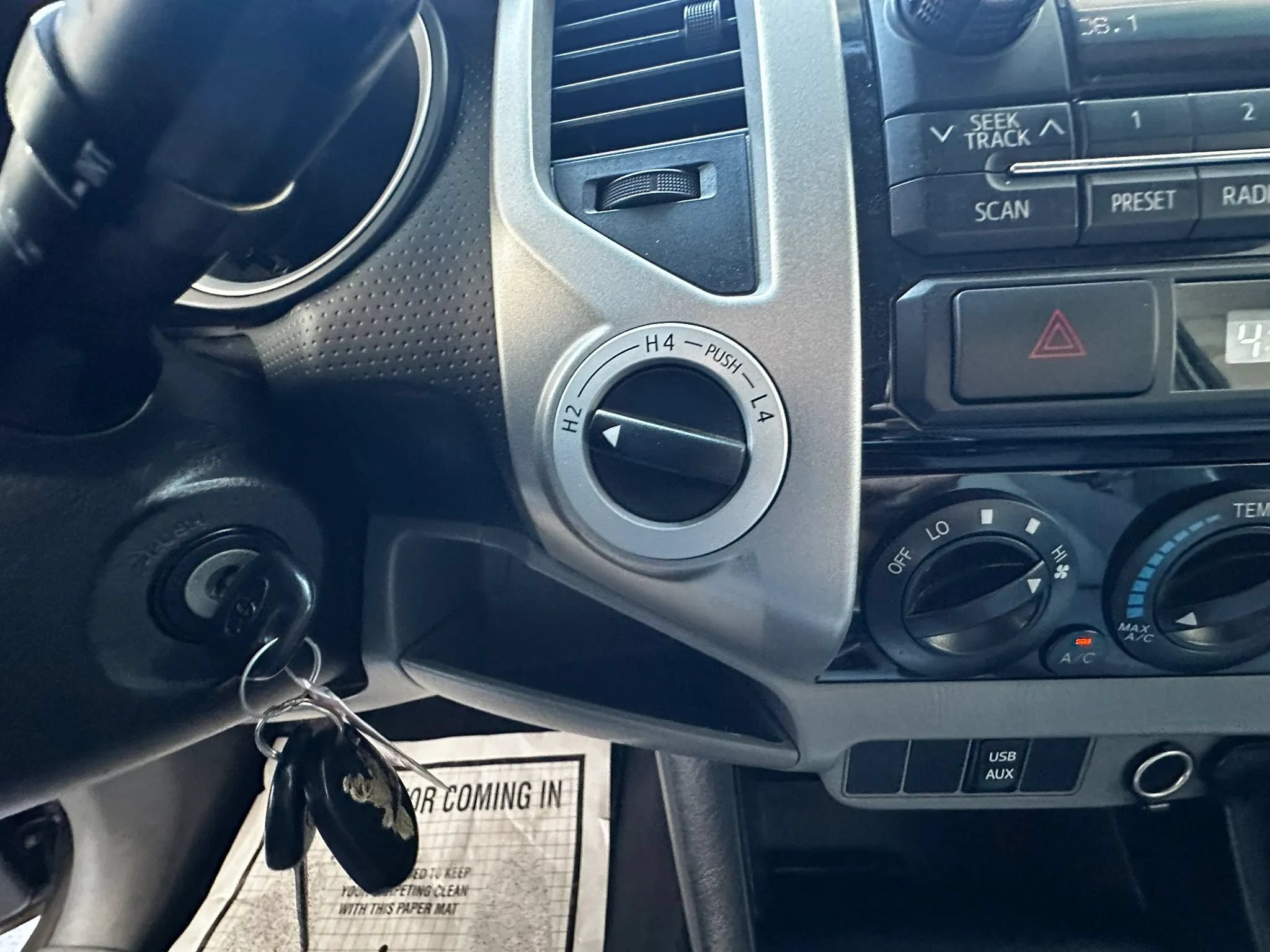 Used 2012 Toyota Tacoma 4x4 Double Cab w/ SR5 Pkg image 57