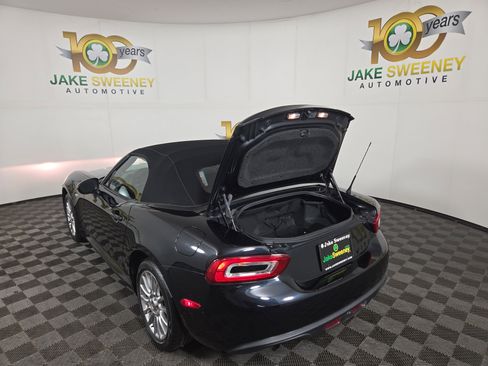 Used 2020 FIAT 124 Spider Classica w/ Technology Group image 32