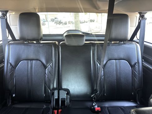 Certified 2020 Ford Expedition Max Platinum image 18