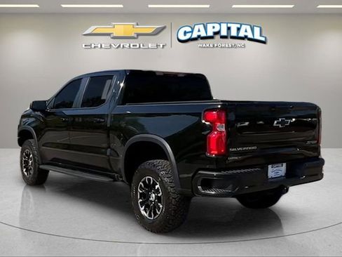 Used 2024 Chevrolet Silverado 1500 ZR2 w/ Technology Package image 5