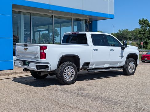 Certified 2023 Chevrolet Silverado 3500 High Country w/ Z71 Off-Road Package AWD/4WD image 3
