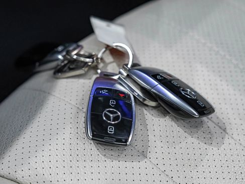 Used 2019 Mercedes-Benz E 300 4MATIC image 63