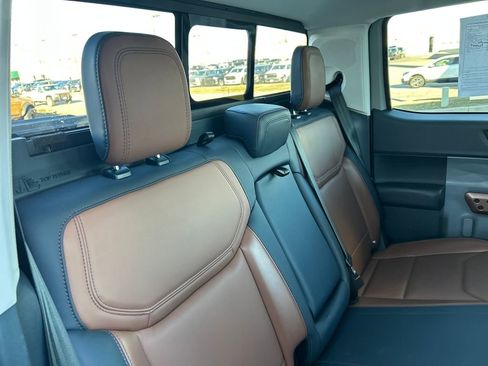 Used 2022 Ford Maverick Lariat image 21