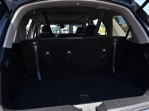 Certified 2025 Honda Pilot Touring image 29
