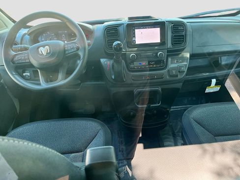 Used 2024 RAM ProMaster 3500 w/ Convenience Group image 20