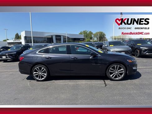 Used 2023 Chevrolet Malibu LT w/ Driver Confidence Package FWD image 4