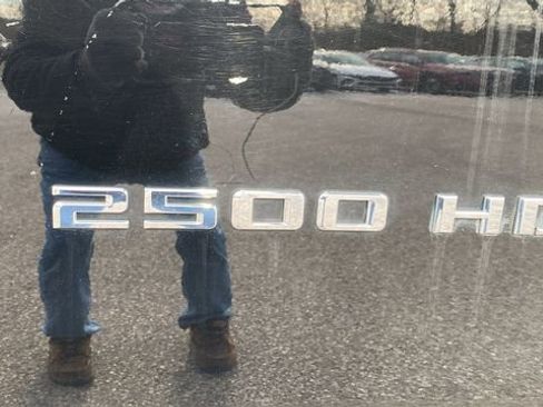 Used 2022 Chevrolet Silverado 2500 High Country w/ Z71 Off-Road Package image 15