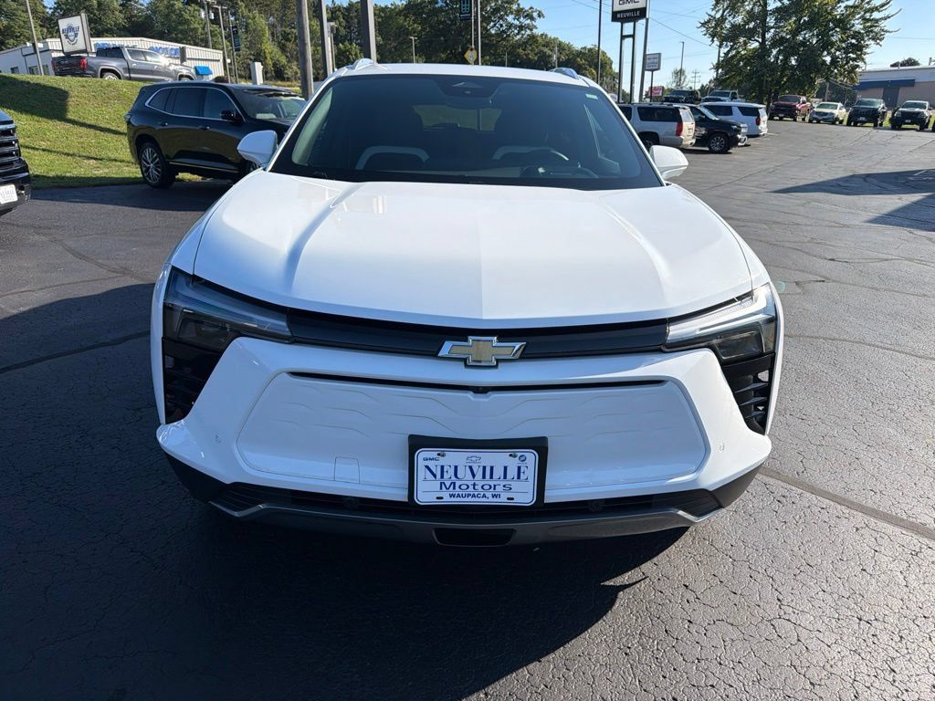 Used 2025 Chevrolet Blazer EV LT w/ Super Cruise Package AWD/4WD image 8