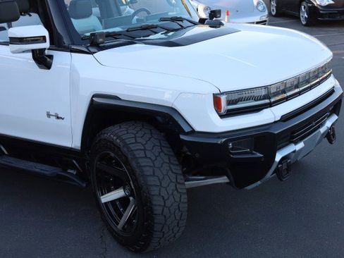 Used 2022 GMC Hummer EV Edition 1 w/ LPO, Illumination Package AWD/4WD image 10