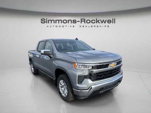 New 2026 Chevrolet Silverado 1500 LT image 3