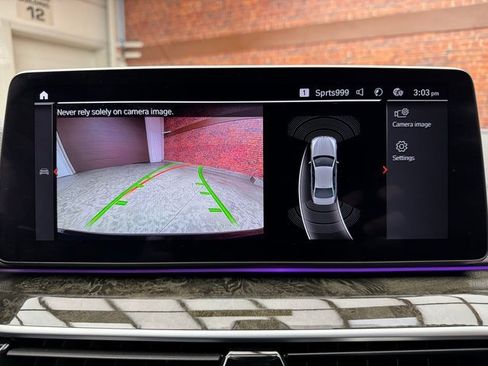 Certified 2022 BMW M550i xDrive w/ Premium Package image 21