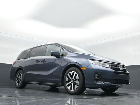 Certified 2025 Honda Odyssey EX-L image 26