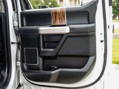 Used 2019 Ford F150 Lariat AWD/4WD image 60