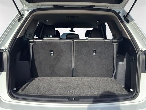 Used 2022 Volkswagen Atlas SE image 12