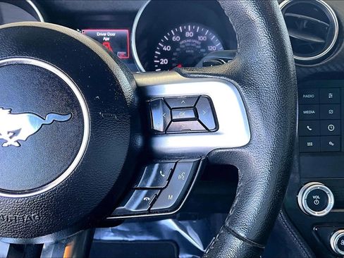 Used 2020 Ford Mustang Coupe image 11