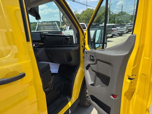 Used 2022 Ford Transit 250 148 High Roof Extended w/ Parcel Delivery Package RWD image 45