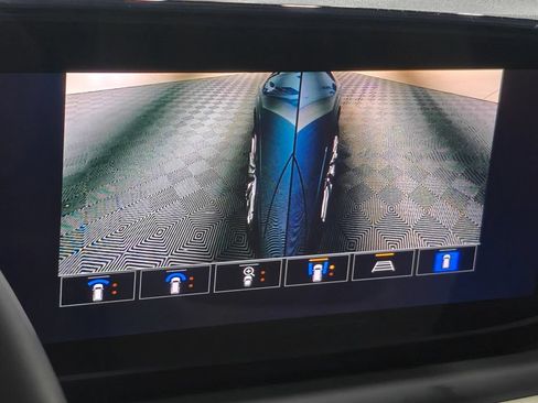 Used 2024 Buick Encore GX Avenir w/ Avenir Technology Package AWD/4WD image 45