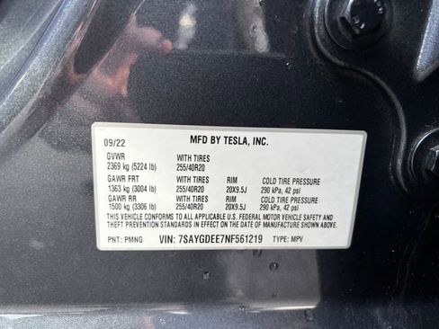 Used 2022 Tesla Model Y Long Range image 12