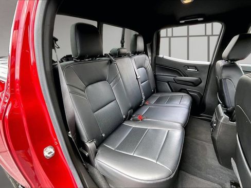 Used 2024 Chevrolet Colorado LT w/ LT Convenience Package AWD/4WD image 28