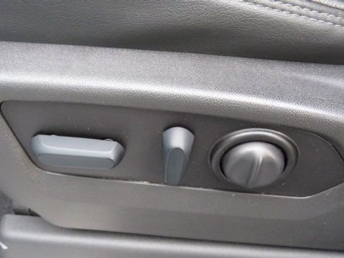 Used 2022 Chevrolet Silverado 3500 High Country image 17