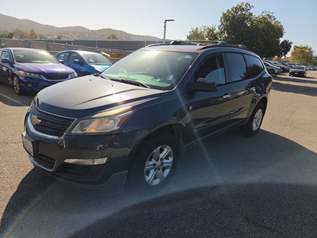 Used 2013 Chevrolet Traverse LS FWD image 1