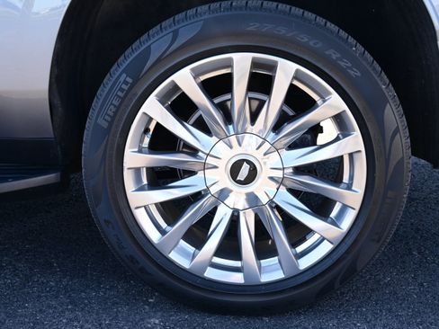 Used 2021 Cadillac Escalade ESV Premium Luxury w/ LPO, Illumination Package image 11