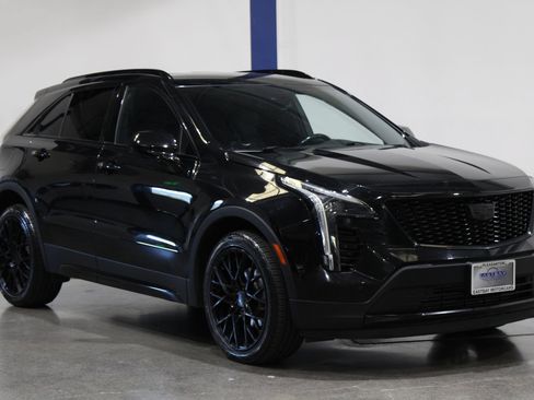 Used 2020 Cadillac XT4 Sport w/ Driver Assist Package FWD image 4