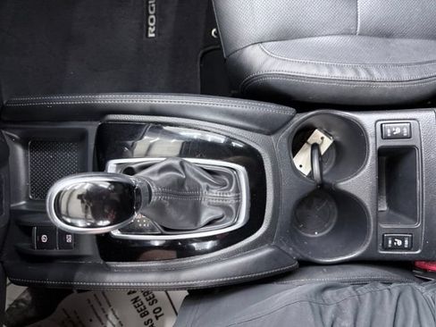 Used 2020 Nissan Rogue SL FWD image 27