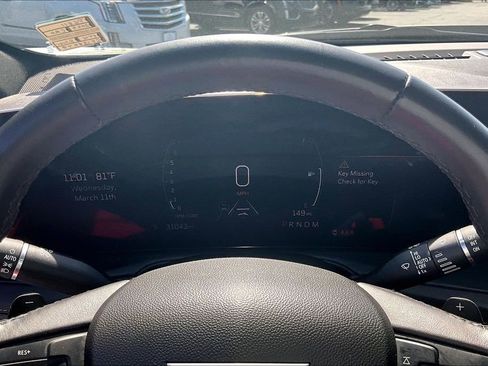 Certified 2025 Cadillac XT4 Premium Luxury image 13