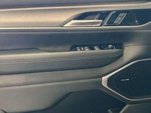 New 2026 Jeep Grand Wagoneer Limited w/ Convenience Group I image 17