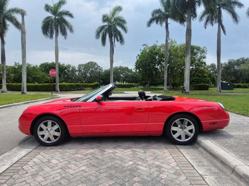 Used 2002 Ford Thunderbird RWD image 17