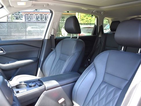 Used 2026 Nissan Rogue Platinum w/ Platinum Premium Package AWD/4WD image 11