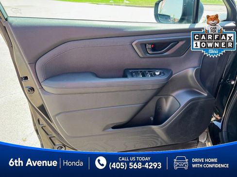 Used 2025 Subaru Forester Premium AWD/4WD image 26