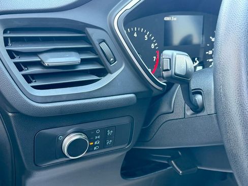 Used 2022 Ford Escape SE image 22