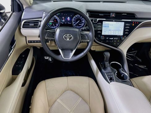 Used 2018 Toyota Camry XLE w/ Audio Package FWD image 22