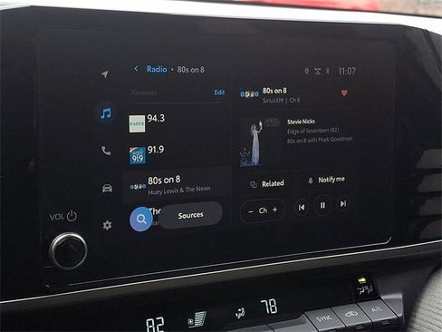 Used 2025 Toyota Camry SE image 15