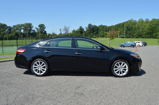 Used 2013 Toyota Avalon Limited FWD image 60