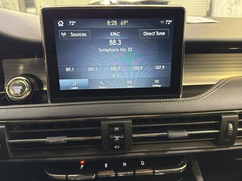 Used 2022 Lincoln Corsair FWD image 17