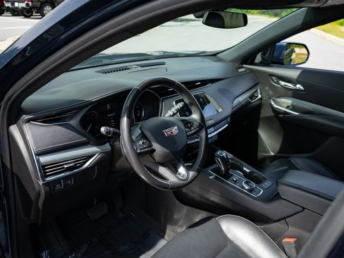 Used 2019 Cadillac XT4 Premium Luxury FWD image 13