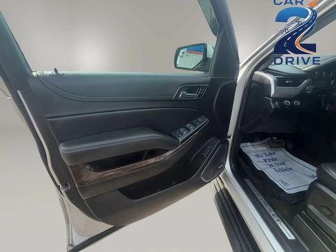 Used 2018 Chevrolet Suburban LT AWD/4WD image 18