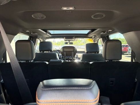 Used 2025 Ford Expedition Tremor AWD/4WD image 35