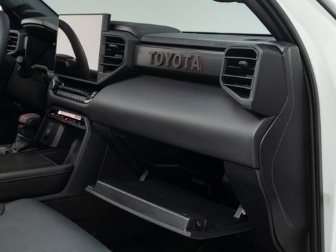 Used 2025 Toyota Sequoia TRD Pro AWD/4WD image 25
