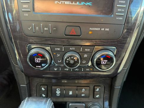 Used 2016 Buick Enclave Leather FWD image 18
