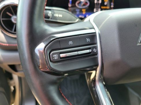 Used 2023 Chevrolet Colorado Z71 w/ Z71 Convenience Package 2 image 10